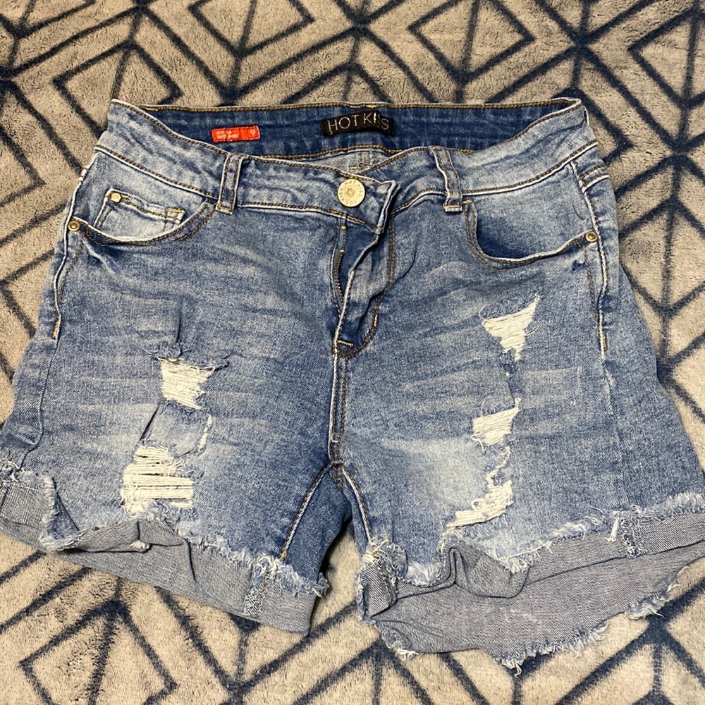 Hot Kiss jean shorts